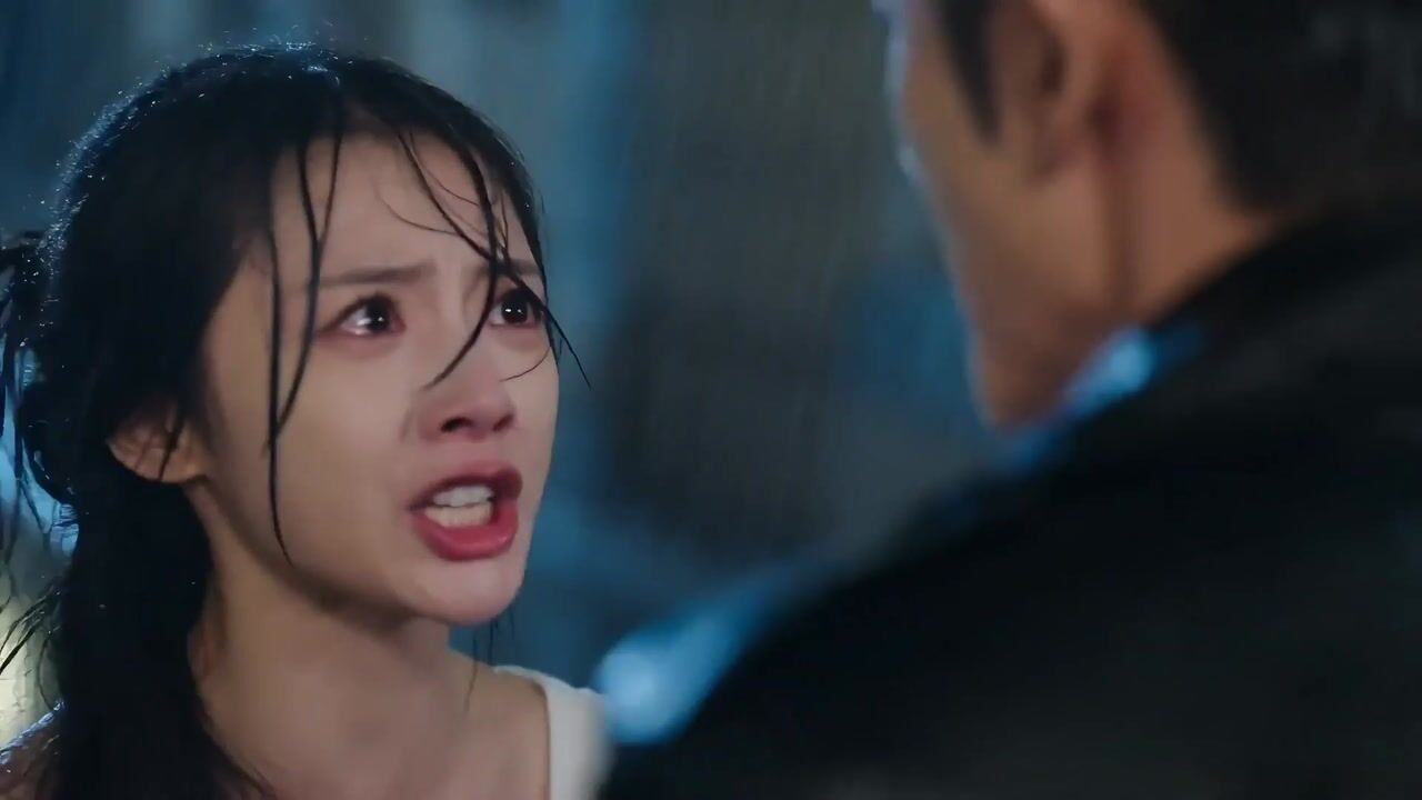 Mini Drama: Breakup & Reunion in Rain