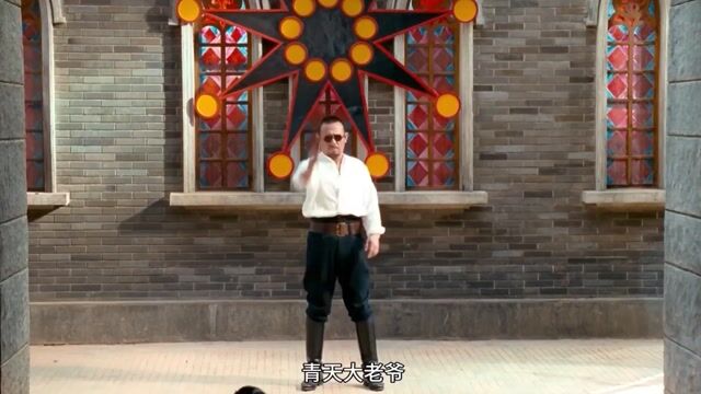 文本转视频提示词：古装刑场复仇场景